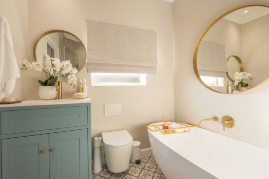 Humpback main en-suite bathroom